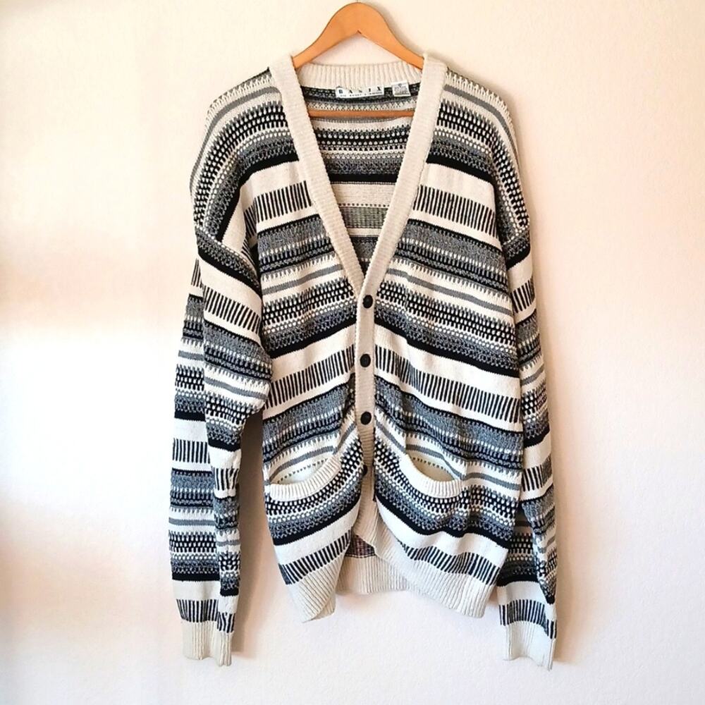 Vintage Basix Fenn Wright & Manson Gray And White Striped Cardigan LT